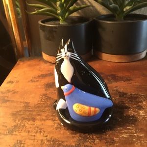 🐞Cat and bird s & p shakers. Very cute!